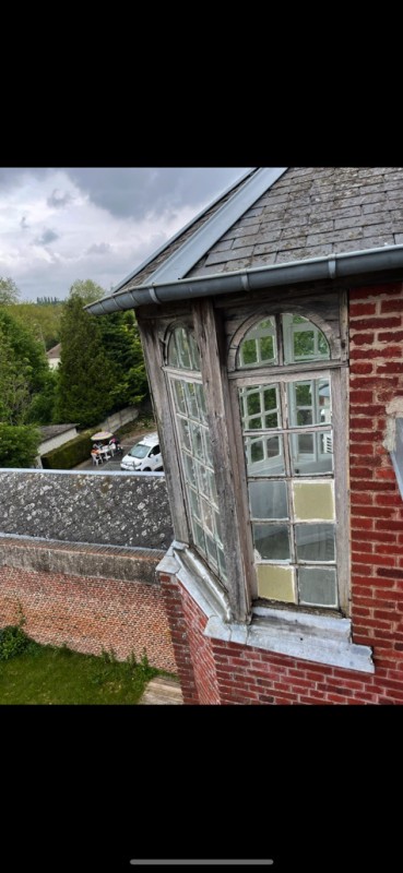 Pose de menuiseries de type châssis en forme anse de panier, cintre surbaissé et châssis droit classique à Rives en Seine 76